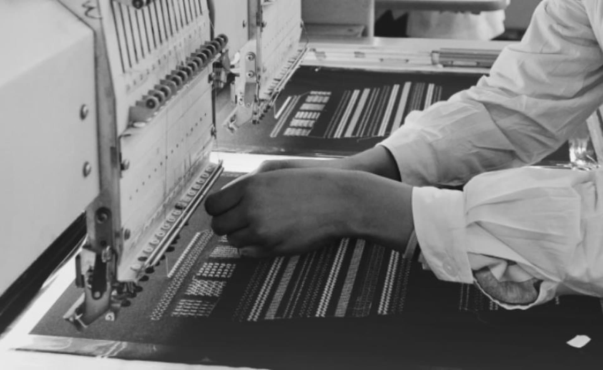 La broderie machine - Akanjo